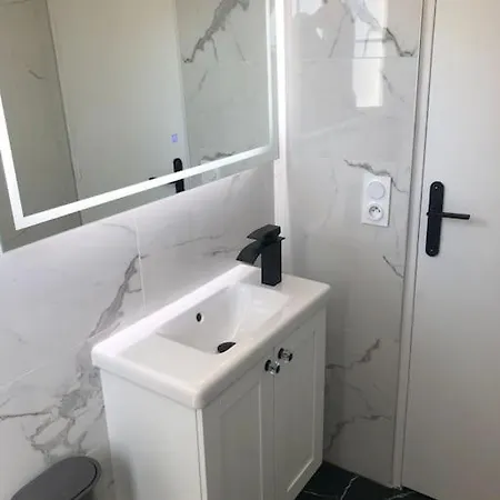 Superbe Appartement, 2 Couchages, Proche Paris Apartment *